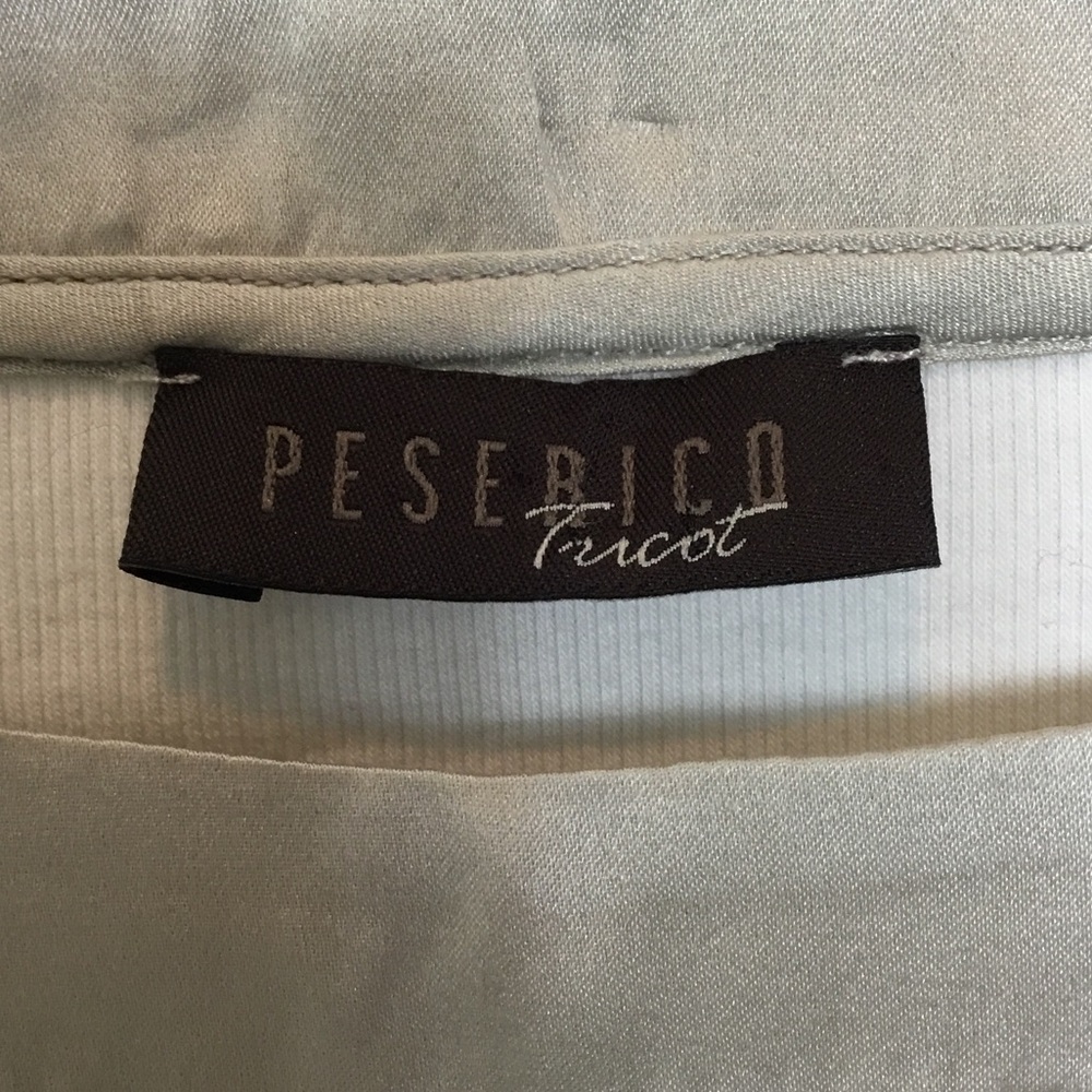 Peserico White Short-Sleeve Tee with Light Gray Neck Trim size medium - Picture 2 of 5
